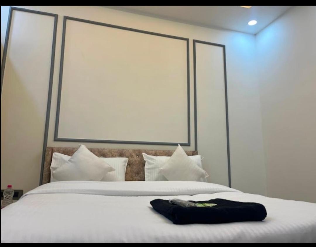 Hotel Neon Tower Νέο Δελχί Δωμάτιο φωτογραφία